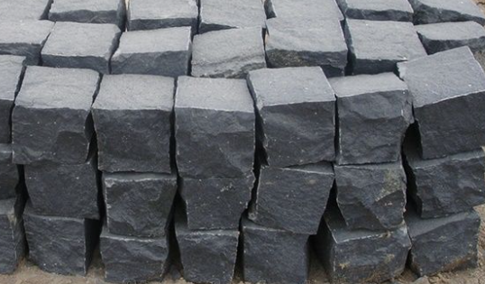 Building stone (9*9”) per piece